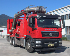 大流量排水抢险车
