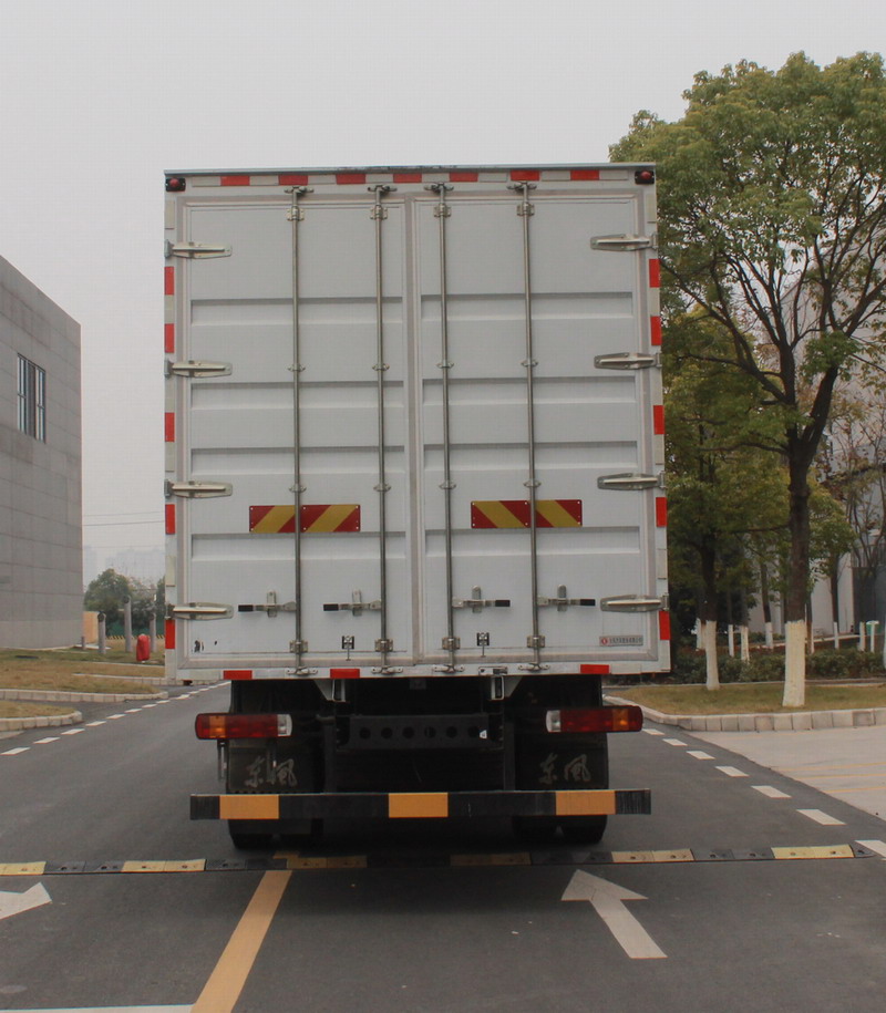 東風(fēng)牌EQ5161XXYL9TDHAC廂式運(yùn)輸車公告圖片