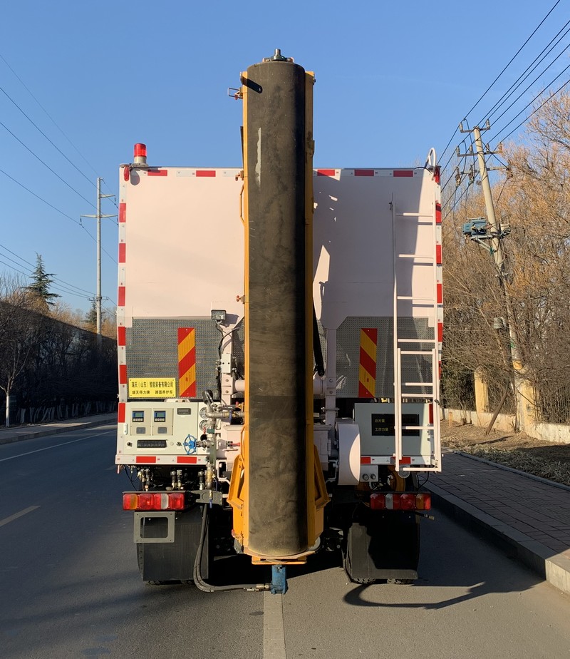 瑞天得力牌RTS5251TYH路面養(yǎng)護車公告圖片