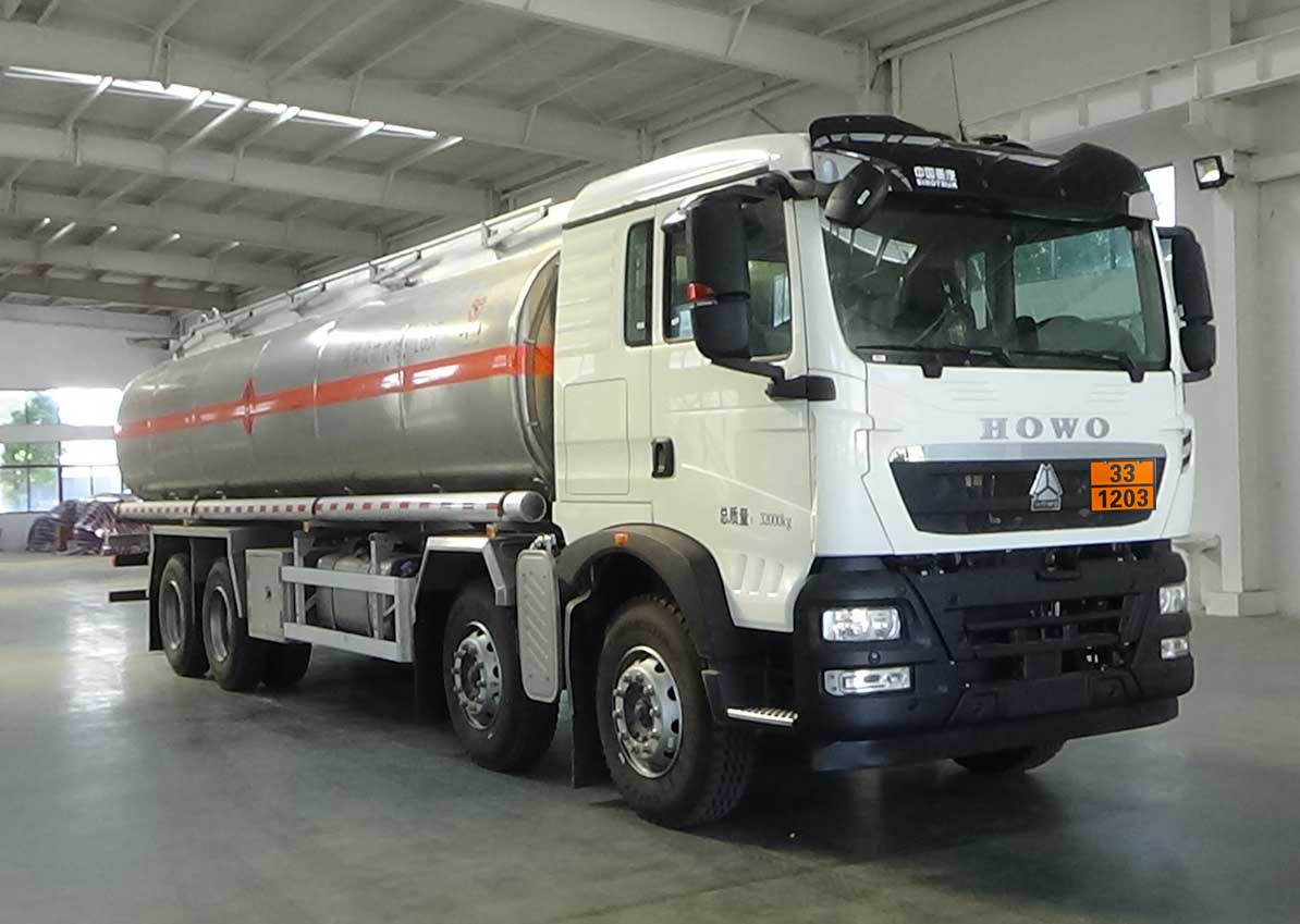 YZZ5320GYYLZ6A型鋁合金運(yùn)油車圖片