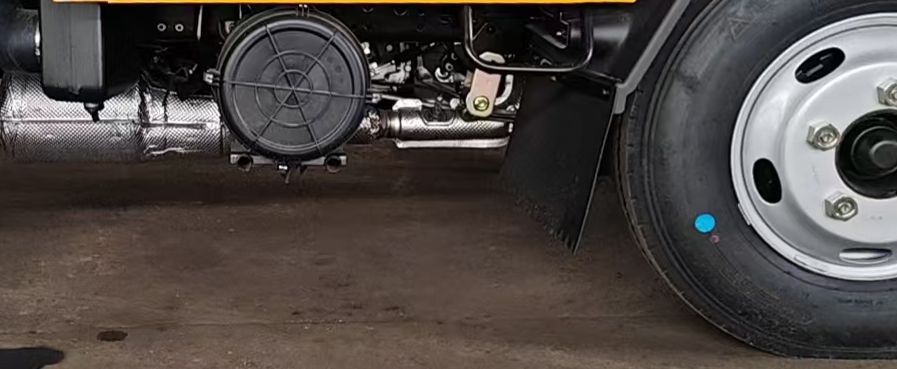 華通牌HCQ5041TYHJX6CS綠化綜合養(yǎng)護(hù)車公告圖片