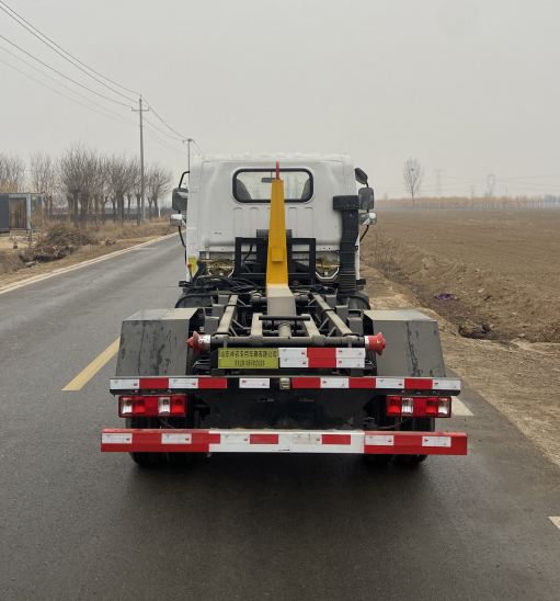 祥農(nóng)達(dá)牌SGW5040ZXXCA6車廂可卸式垃圾車公告圖片