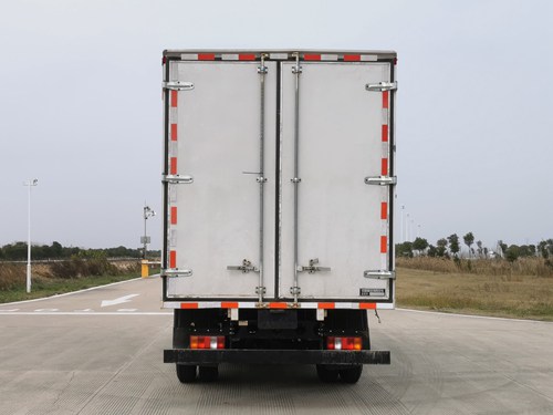 豪曼牌ZZ5048XXYG17ZBEV7換電式純電動(dòng)廂式運(yùn)輸車(chē)公告圖片