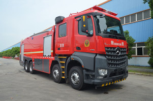 捷达消防牌SJD5382GXFPM180/BCA泡沫消防车