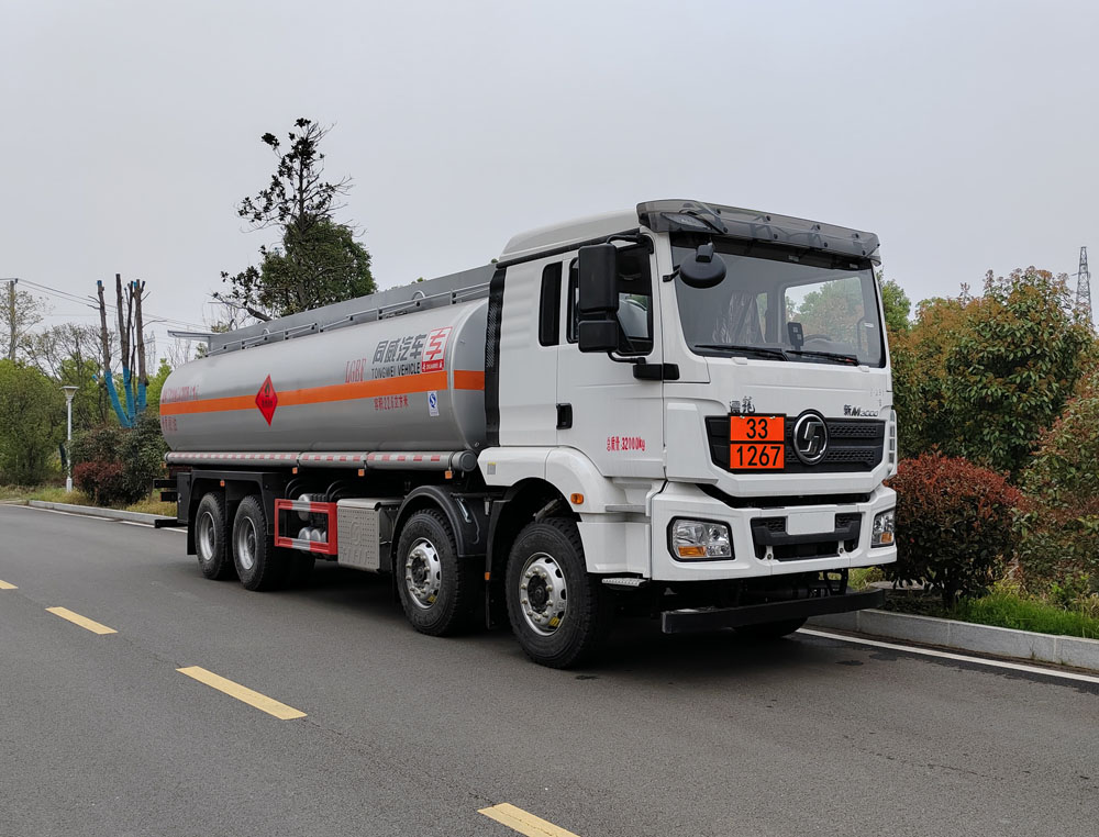 專威牌HTW5329GRYSX6易燃液體罐式運(yùn)輸車