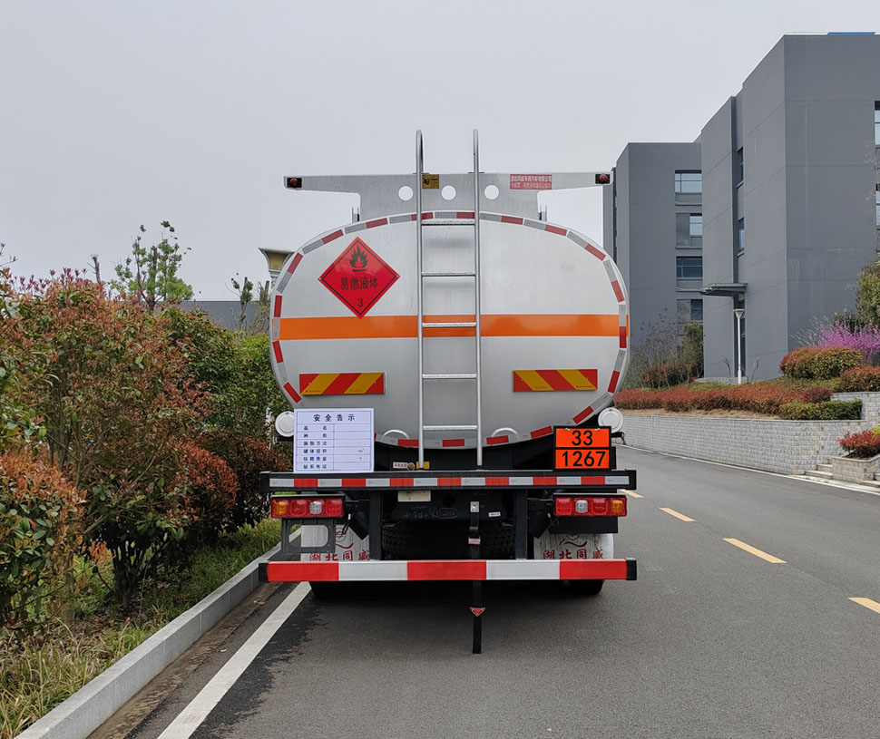 專威牌HTW5329GRYSX6易燃液體罐式運(yùn)輸車公告圖片