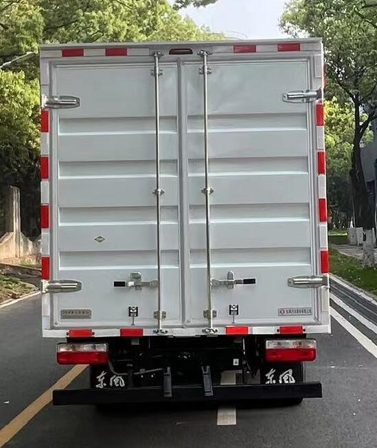 東風(fēng)牌EQ5032XXY3CNDFAC廂式運(yùn)輸車公告圖片