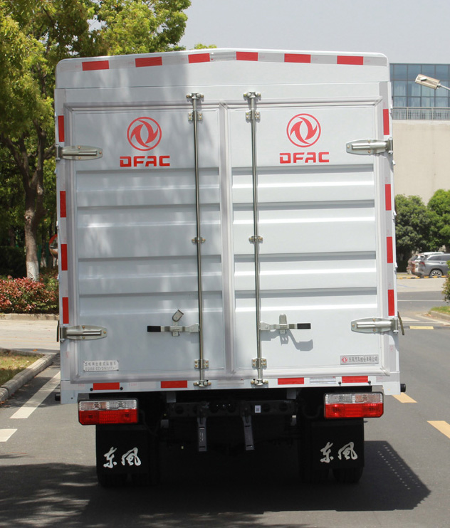 東風(fēng)牌EQ5031CCYD16QCCAC倉(cāng)柵式運(yùn)輸車公告圖片