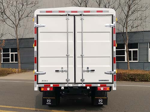 凱馬牌KMC5037CCYQA280S6B倉(cāng)柵式運(yùn)輸車(chē)公告圖片