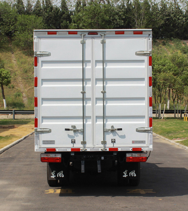 東風(fēng)牌EQ5031XXYD16QCCAC廂式運(yùn)輸車公告圖片