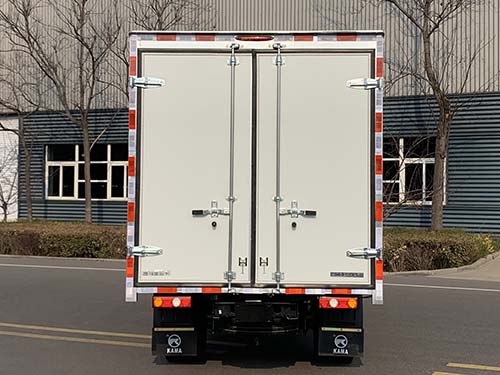 凱馬牌KMC5037XXYQA280S6B廂式運(yùn)輸車公告圖片