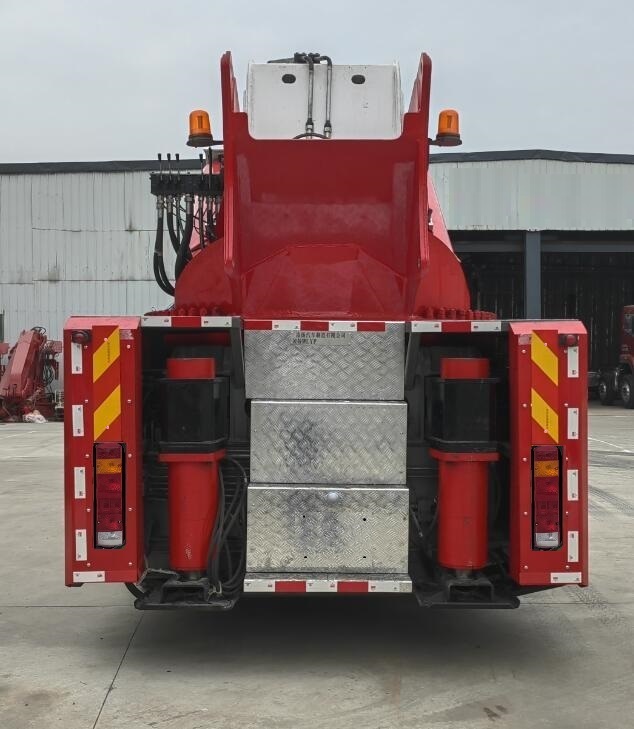 凌揚(yáng)牌LYP5558JQZ汽車起重機(jī)公告圖片