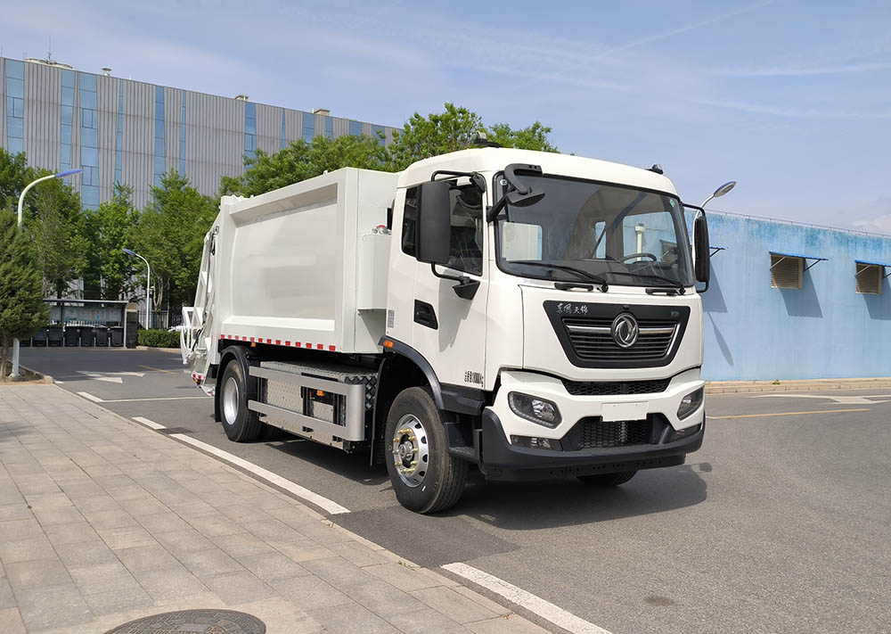 亞潔牌BQJ5180ZYSDFBEV純電動(dòng)壓縮式垃圾車公告圖片