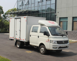 厢式运输车
