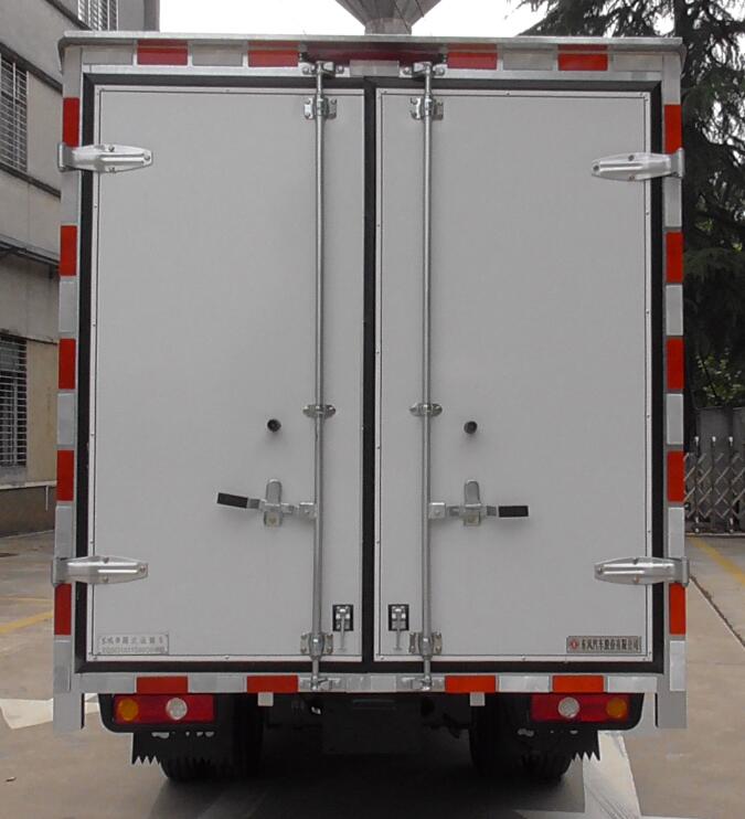 東風(fēng)牌EQ5031XXYD60Q6HAC廂式運(yùn)輸車公告圖片