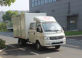 厢式运输车