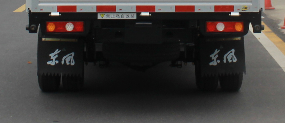 東風(fēng)牌EQ5034CCYD60Q7FAC倉(cāng)柵式運(yùn)輸車公告圖片