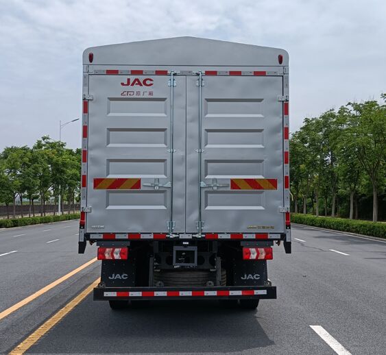 江淮牌HFC5181CCYB40K1D1S倉(cāng)柵式運(yùn)輸車(chē)公告圖片