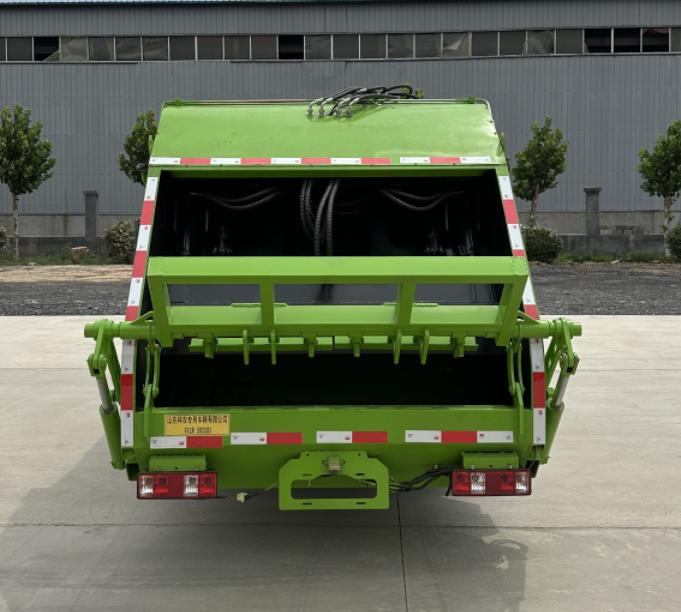 祥農(nóng)達(dá)牌SGW5040ZYSCA6壓縮式垃圾車公告圖片