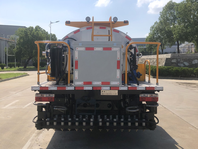 楚勝牌CSC5125GLQ6瀝青灑布車公告圖片