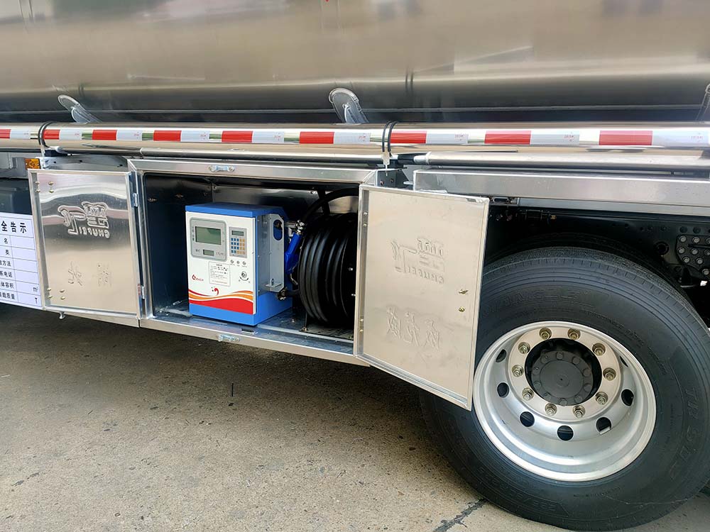 楚飛牌CLQ5320GJY6ZZ加油車公告圖片