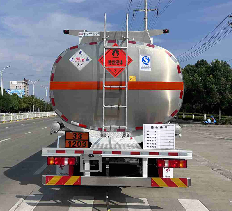 楚飛牌CLQ5320GJY6ZZ加油車公告圖片