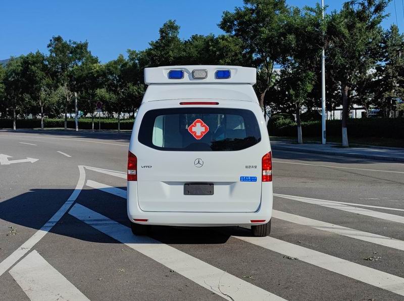 北鈴牌BBL5032XJHA3救護(hù)車公告圖片