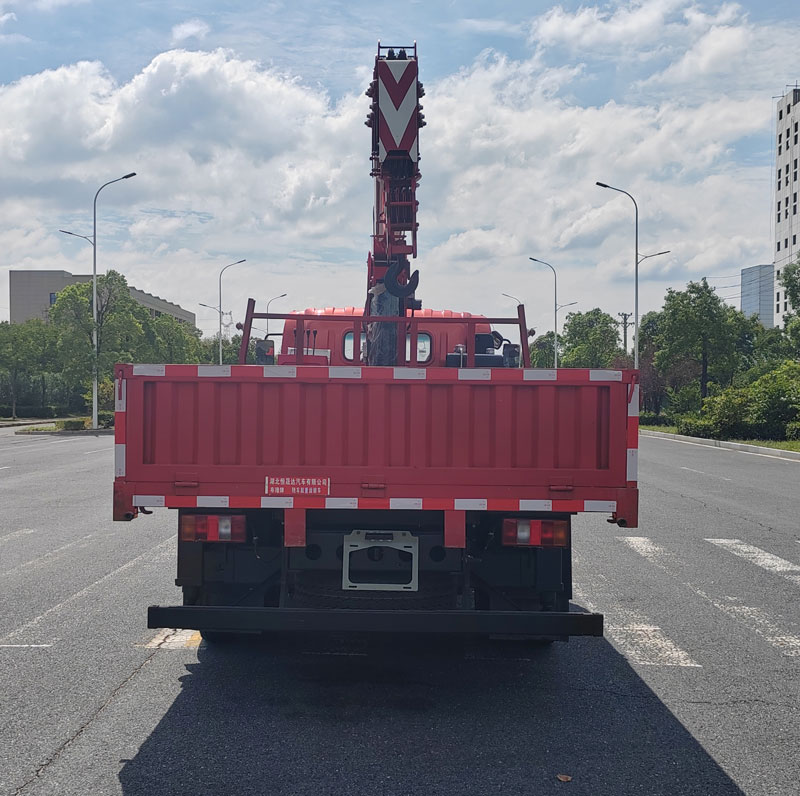 布隆牌LLL5110JSQZ6隨車起重運輸車公告圖片