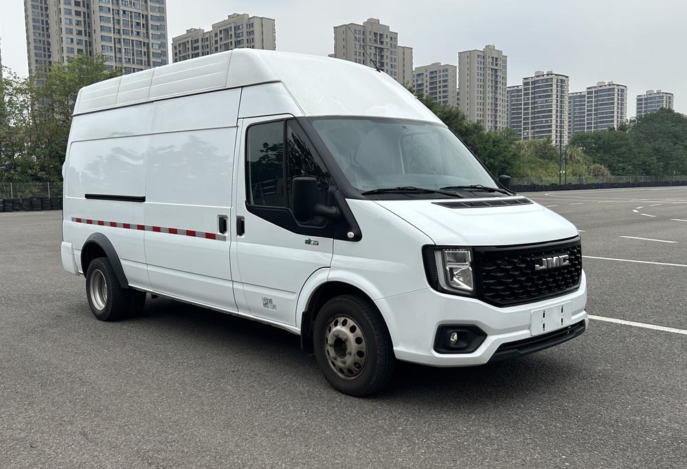 江鈴牌JX5045XXYTJB-N6廂式運(yùn)輸車公告圖片