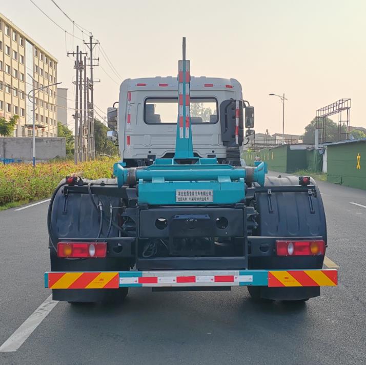 宏磊風(fēng)牌HLF5180ZXXD車廂可卸式垃圾車公告圖片