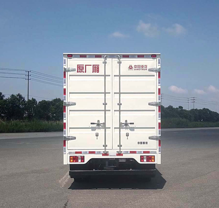 豪沃牌ZZ5047XXYG3314Z145SBEV換電式純電動(dòng)廂式運(yùn)輸車公告圖片