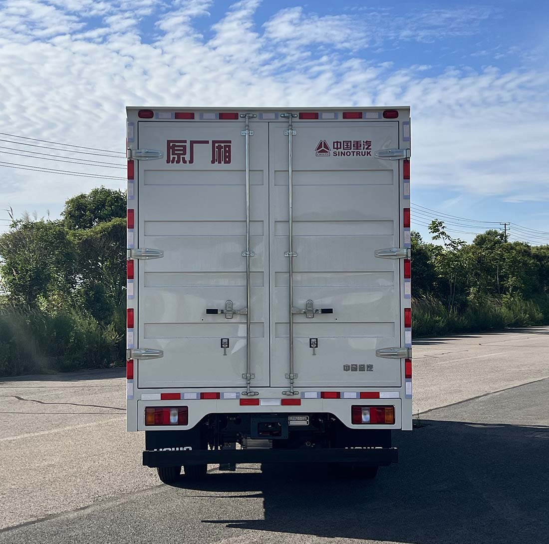 豪沃牌ZZ5047XXYG3314Z145BEV86純電動廂式運輸車公告圖片