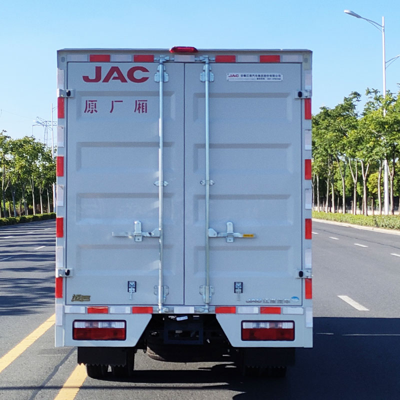 江淮牌HFC5031XXYP23N3C1QS廂式運(yùn)輸車公告圖片