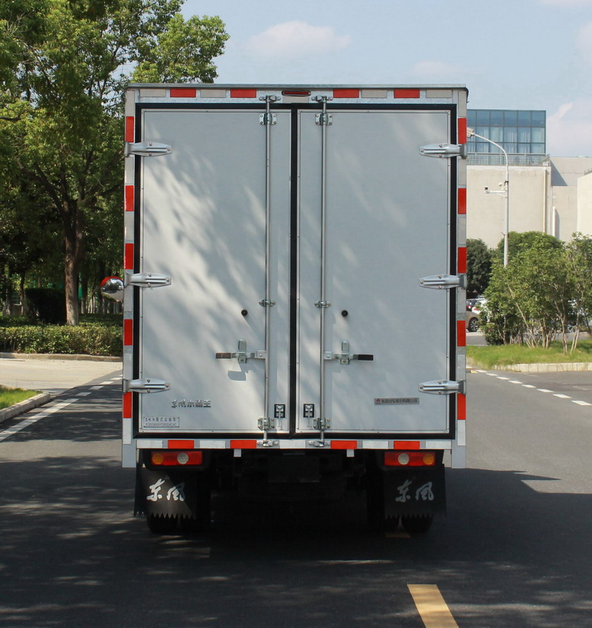 東風(fēng)牌EQ5036XXYD60Q4CAC廂式運(yùn)輸車公告圖片