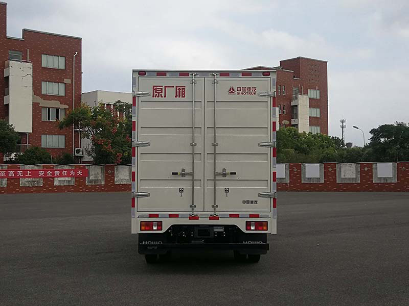 豪沃牌ZZ5047XXYG3314Z144BEVA0純電動廂式運輸車公告圖片