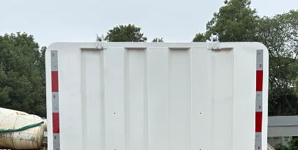 福田牌BJ5045ZXLEV-H1純電動(dòng)廂式垃圾車公告圖片