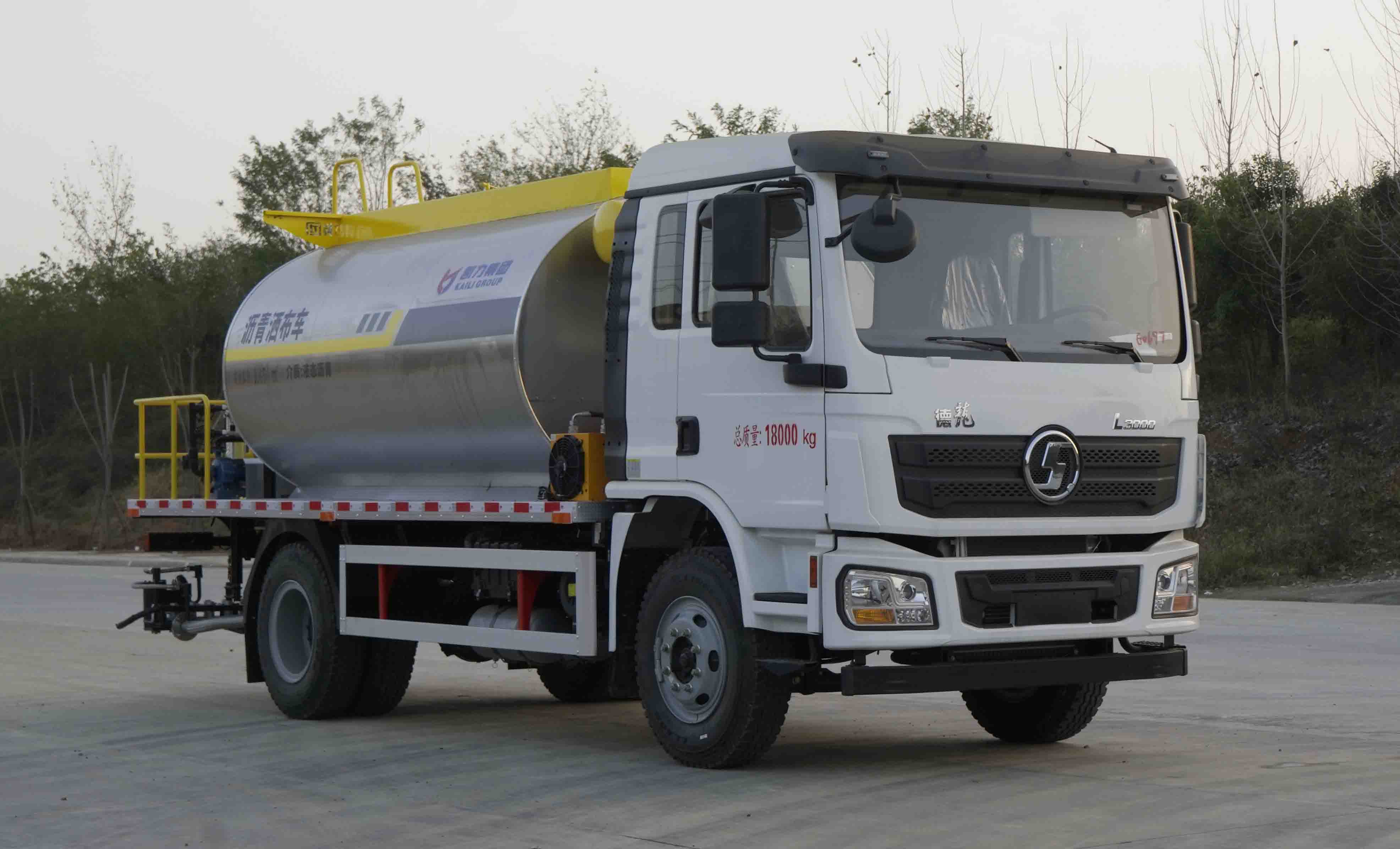 凱力風牌KLF5180GLQS6瀝青灑布車