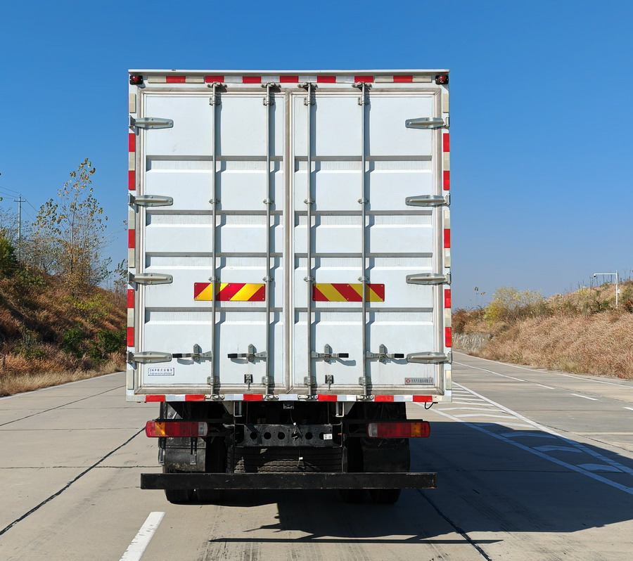 東風牌EQ5181XXYL9TDGAC廂式運輸車公告圖片