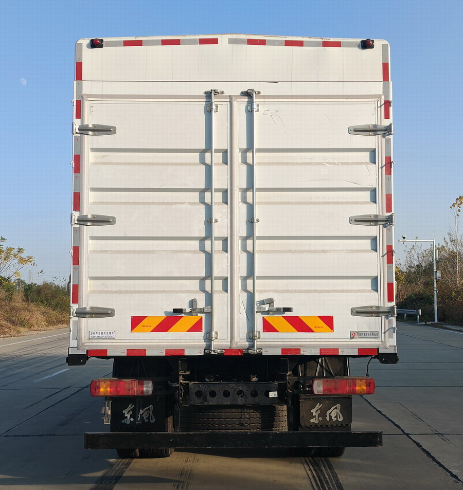東風(fēng)牌EQ5181CCYL9TDGAC倉柵式運(yùn)輸車公告圖片