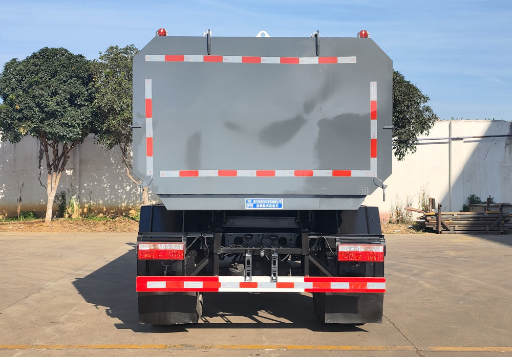 程力威牌CLW5120ZZZBZW自裝卸式垃圾車公告圖片