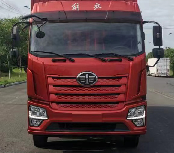 解放牌CA5311ZSLP28K1L4T4E6A81散裝飼料運(yùn)輸車公告圖片