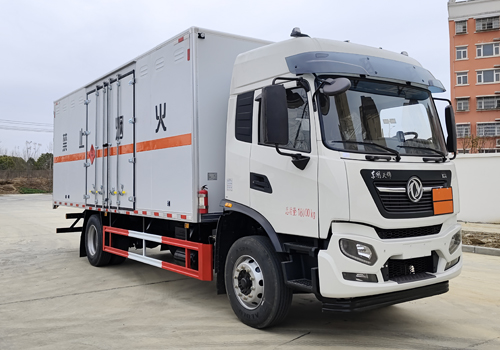 匯力威牌VVV5180XRYDFH6易燃液體廂式運輸車