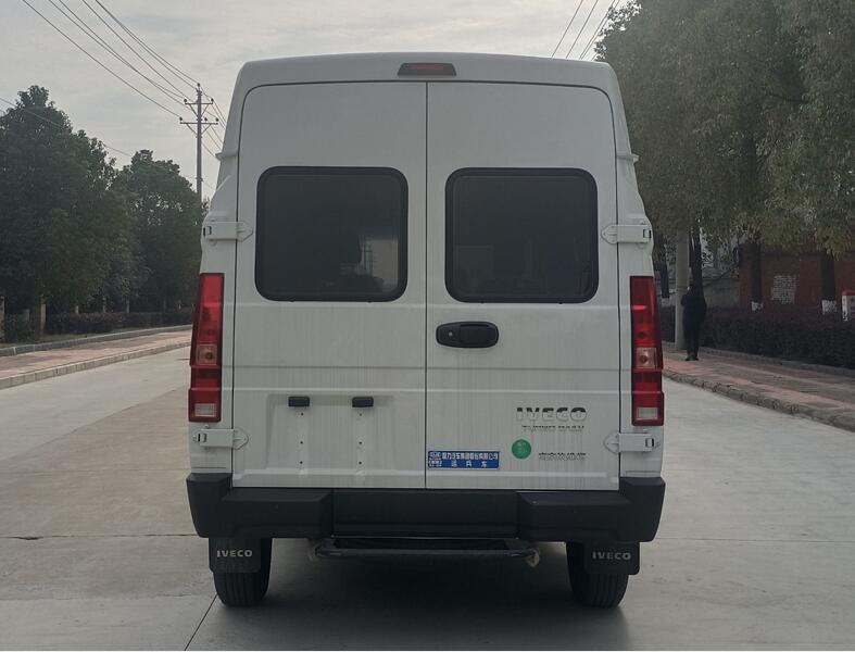 運(yùn)兵車圖片