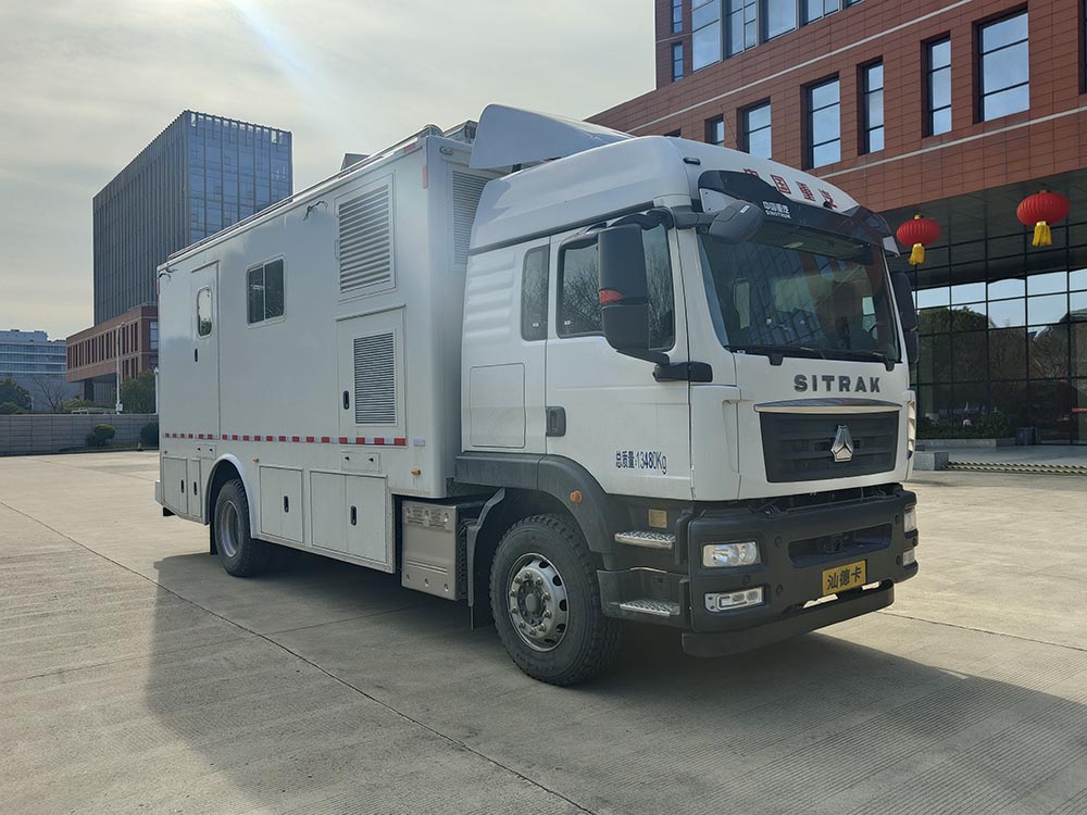 中馳威牌CEV5139XTXZZ通信車