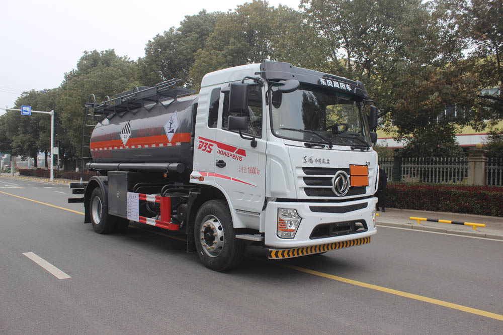 潤(rùn)知星牌SCS5180GZWDFV6雜項(xiàng)危險(xiǎn)物品罐式運(yùn)輸車公告圖片