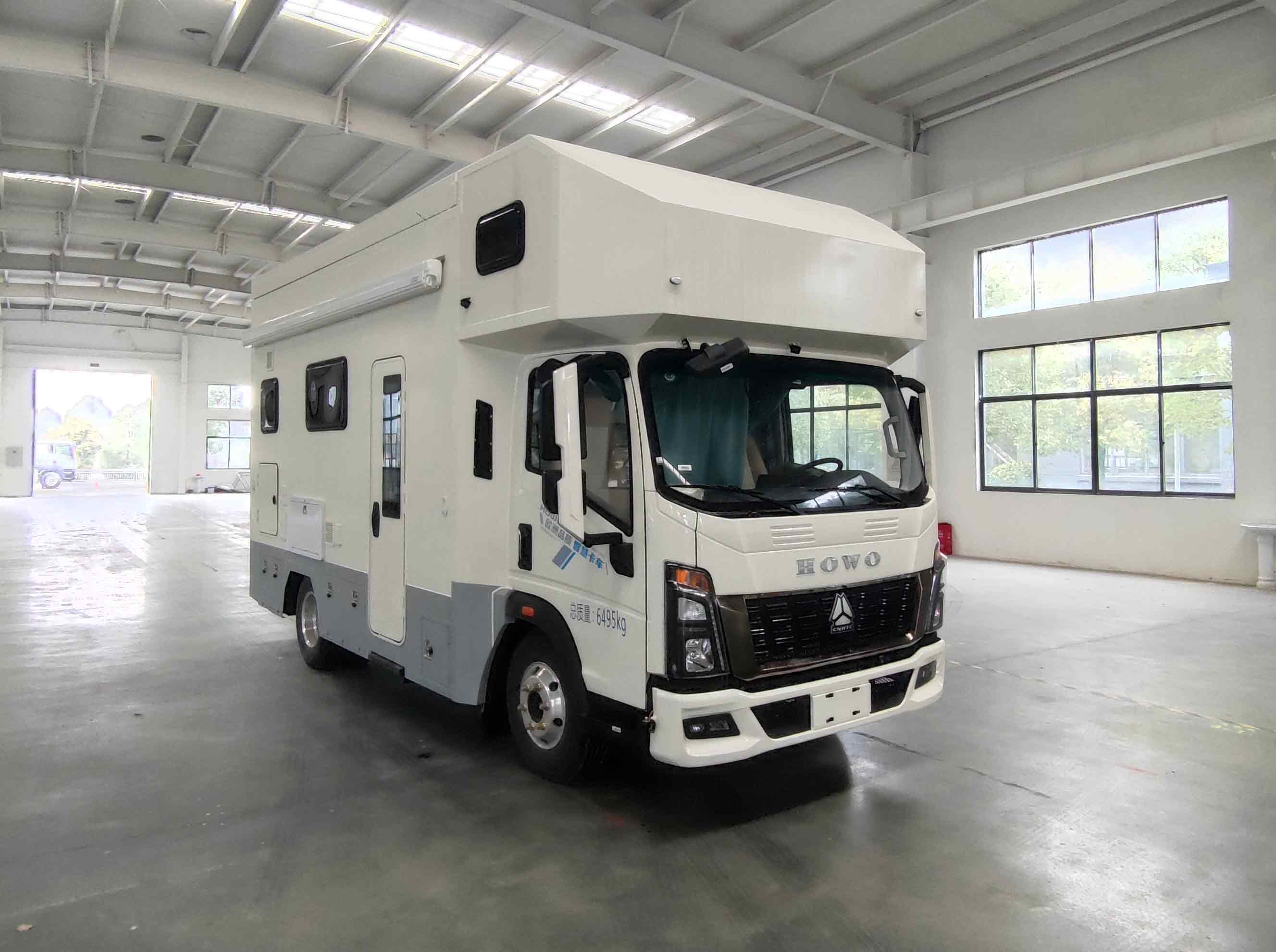 華威馳樂牌SGZ5060XLJ6旅居車