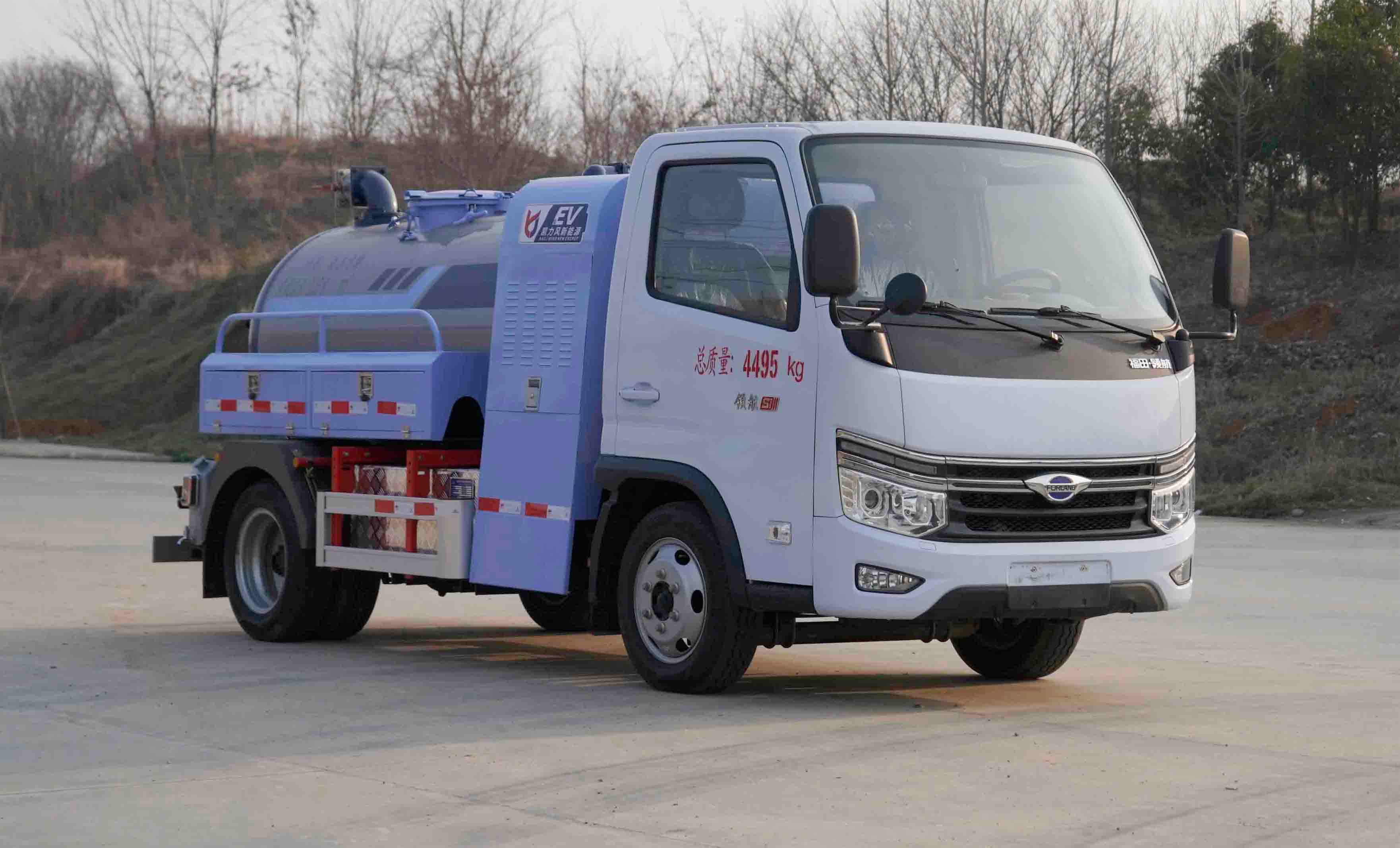 凱力風(fēng)牌KLF5041GXEBEV純電動(dòng)吸糞車(chē)