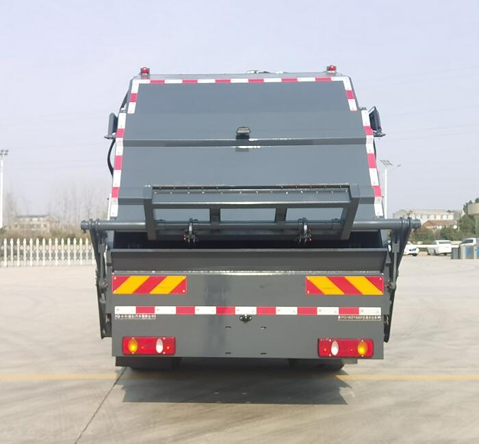 壓縮式垃圾車(chē)圖片