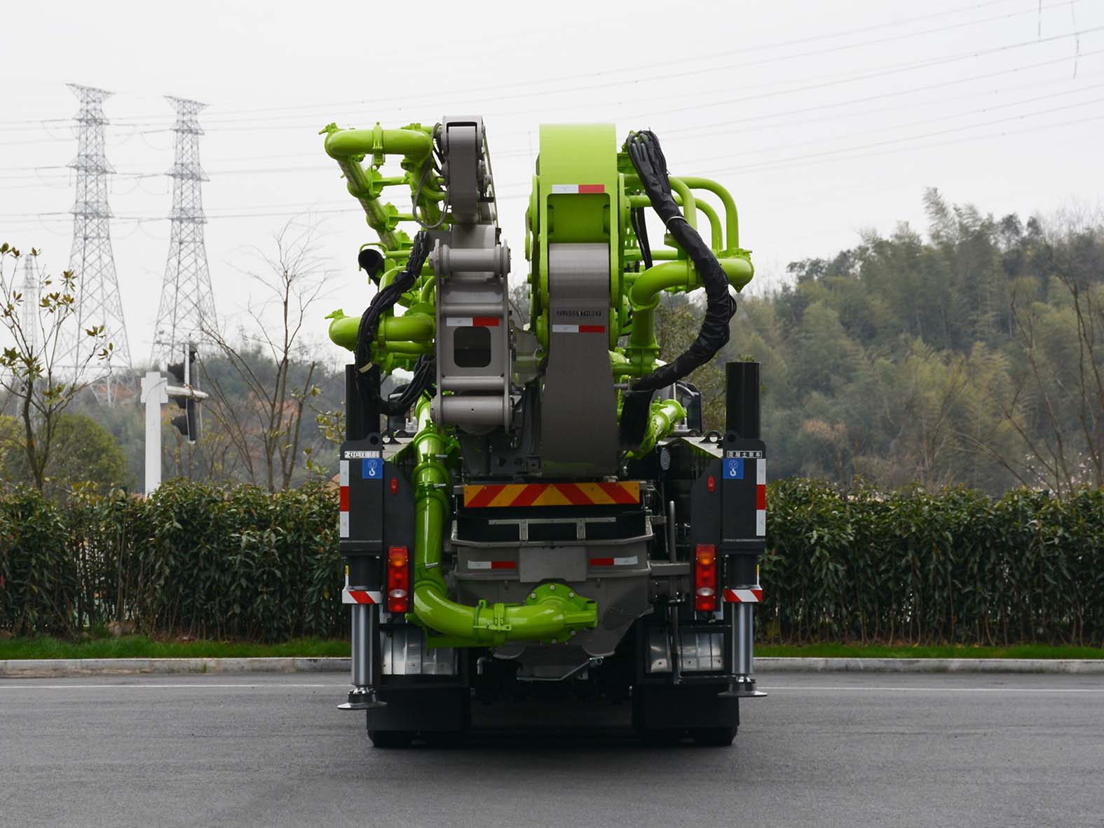 中聯(lián)牌ZLJ5551THBEF混凝土泵車公告圖片