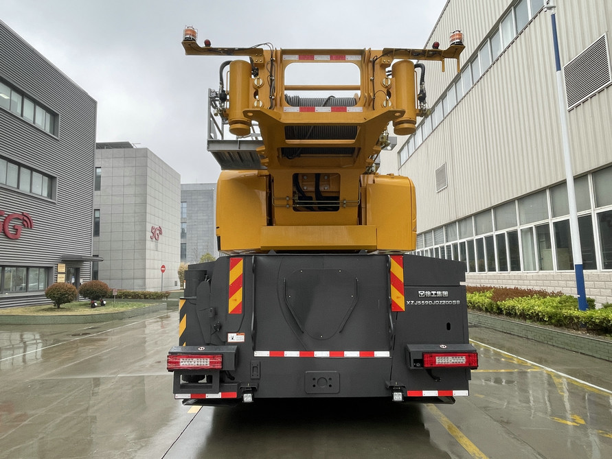 徐工牌XZJ5590JQZ200G8全地面起重機(jī)公告圖片